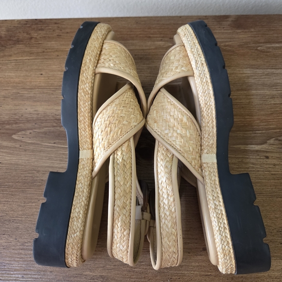Vince Helena Raffia Lug-Sole Sandal Size 5 - Picture 6 of 10